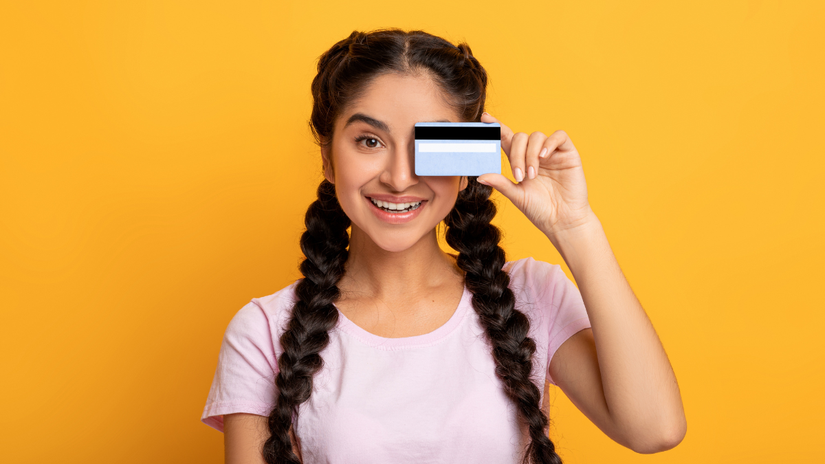 Student Credit Cards: Taking Your First Credit Step - The Mister Card